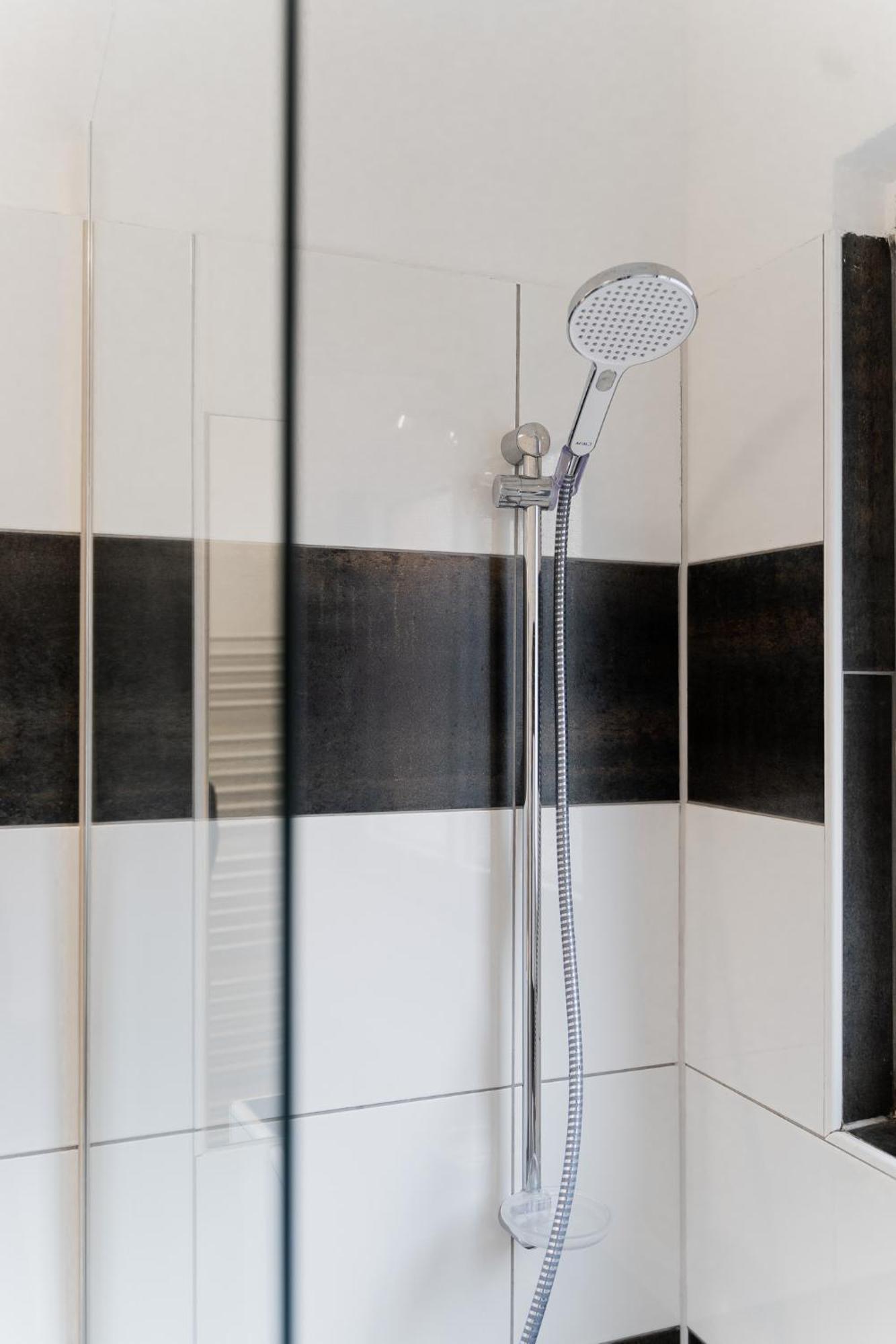 Gemuetliche & Individuelle Ferienwohnungen In Krefeld - Junik Apartments Szoba fotó