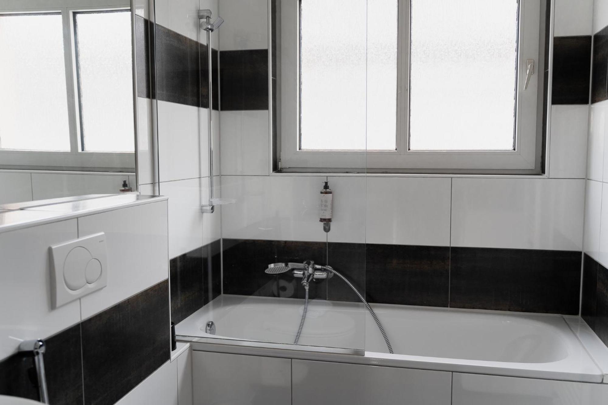 Gemuetliche & Individuelle Ferienwohnungen In Krefeld - Junik Apartments Szoba fotó